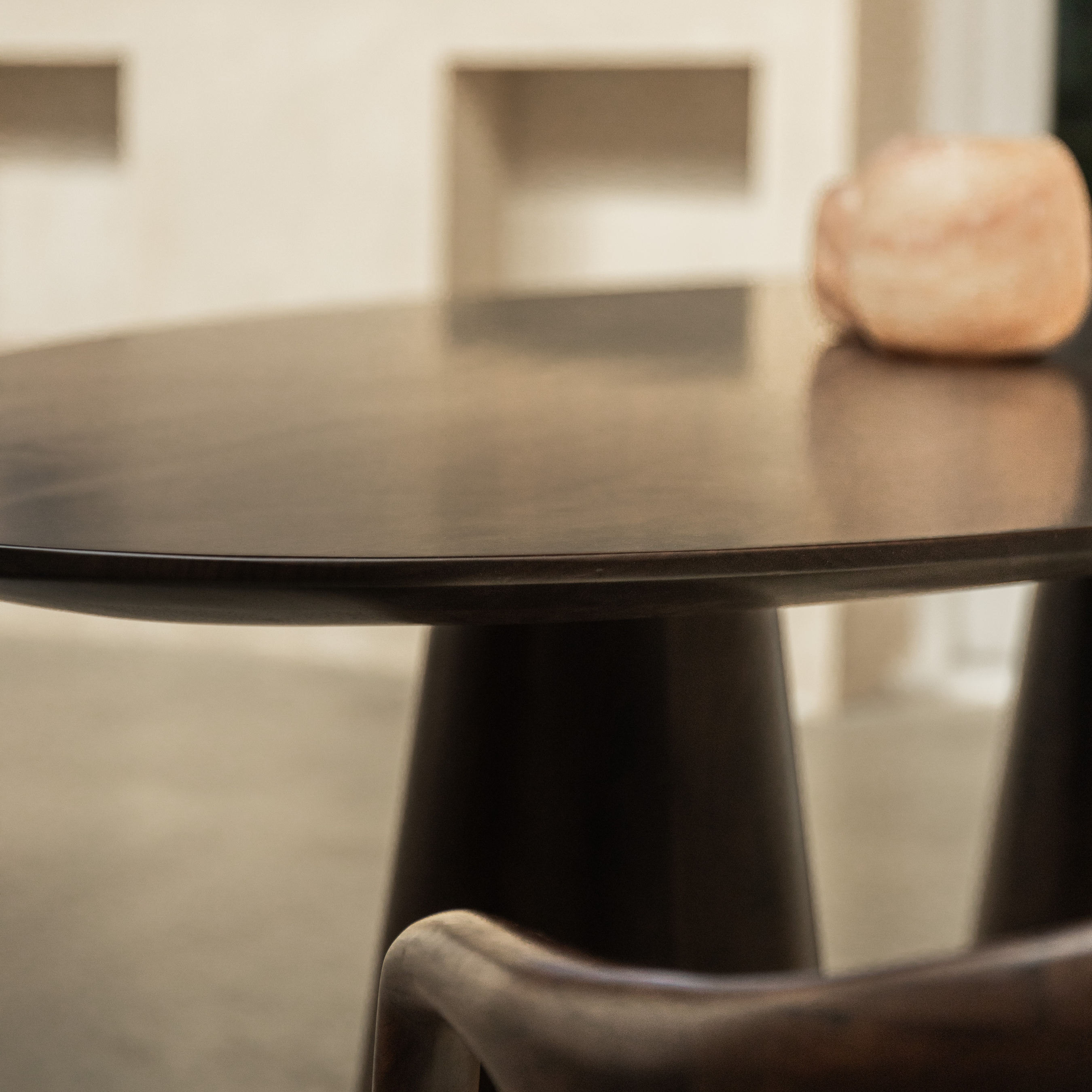 Houten ovale eettafel - Uqone