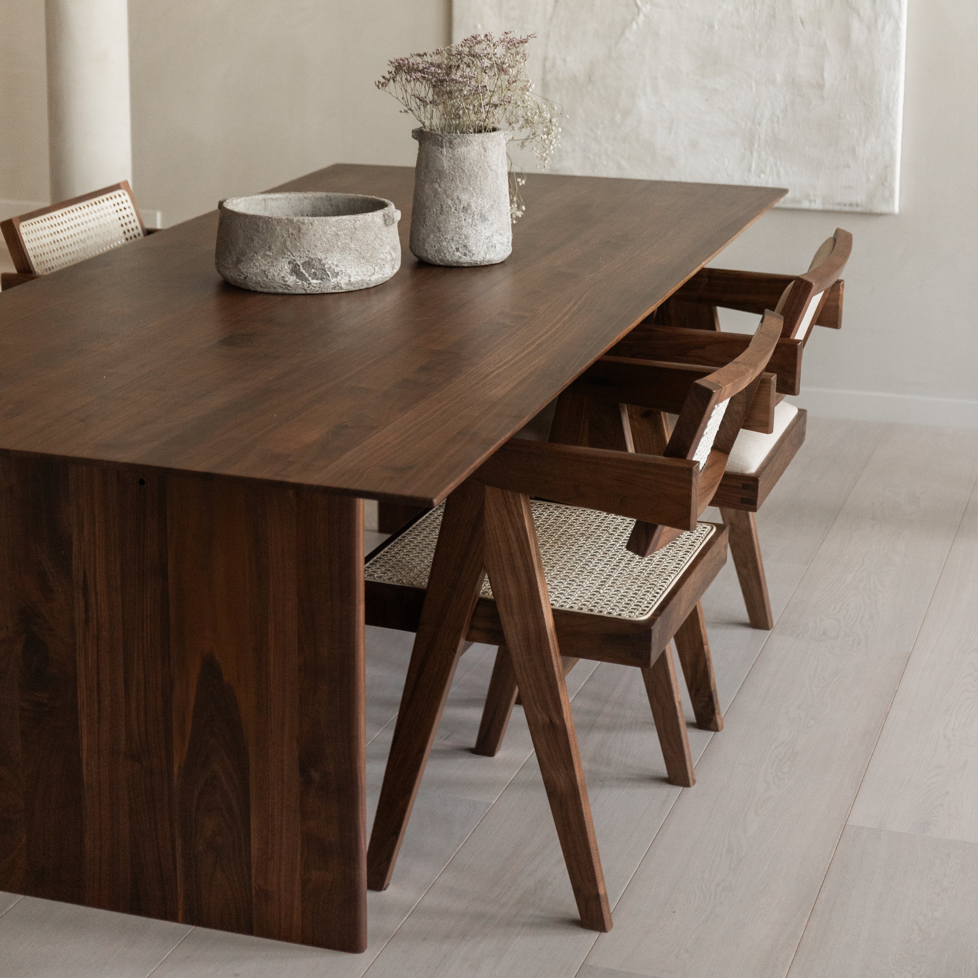 Houten rechthoekige eettafel - Mazu - Notenhout