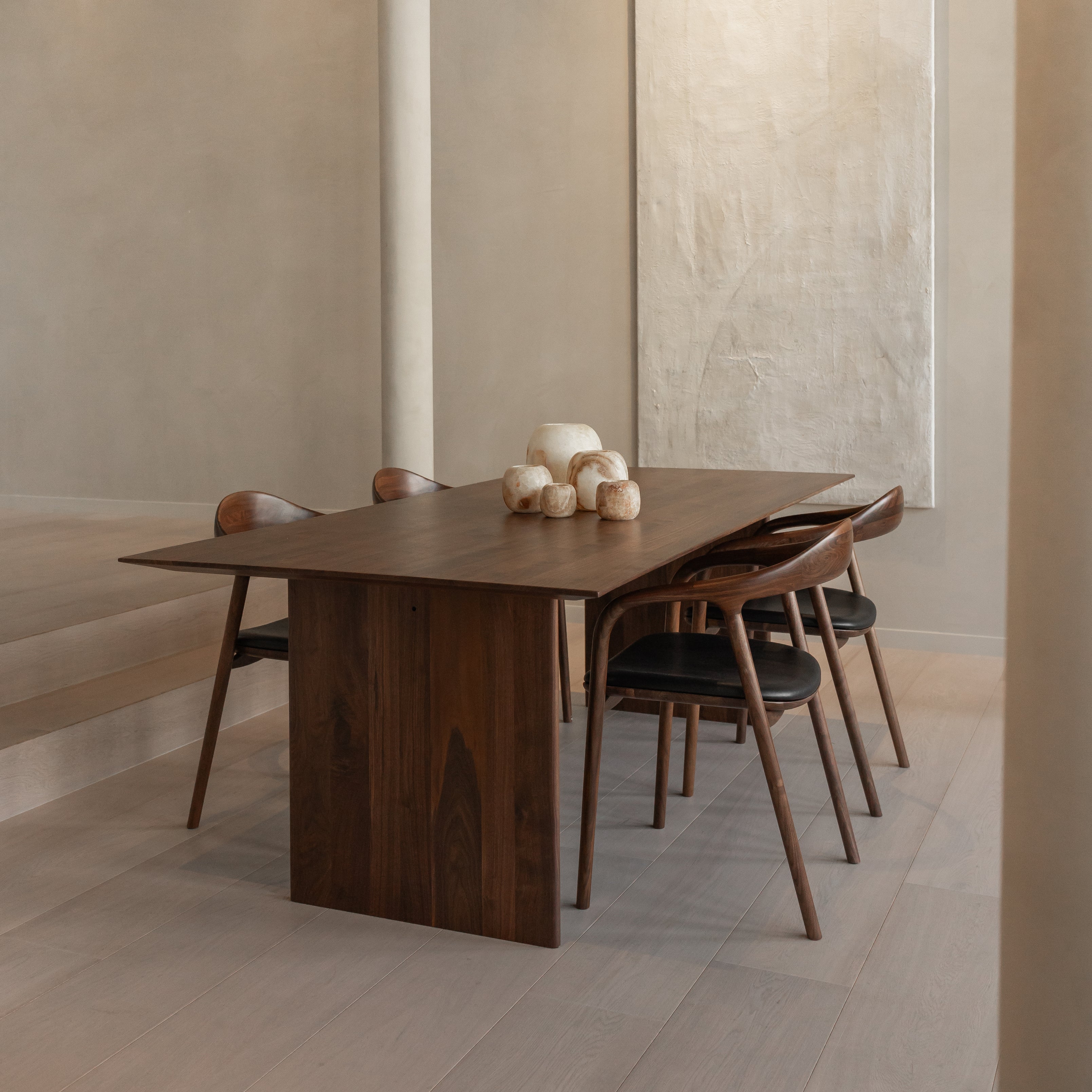 Houten rechthoekige eettafel - Mazu - Notenhout