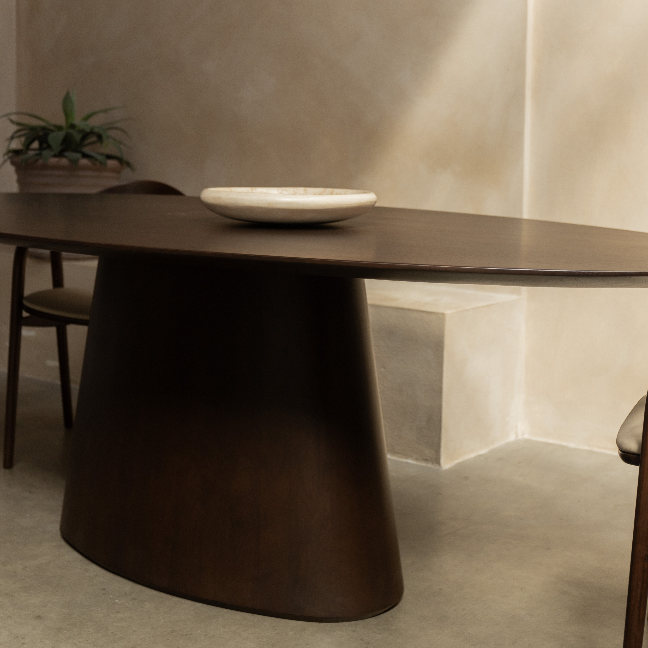 Houten ovale eettafel - Oqone