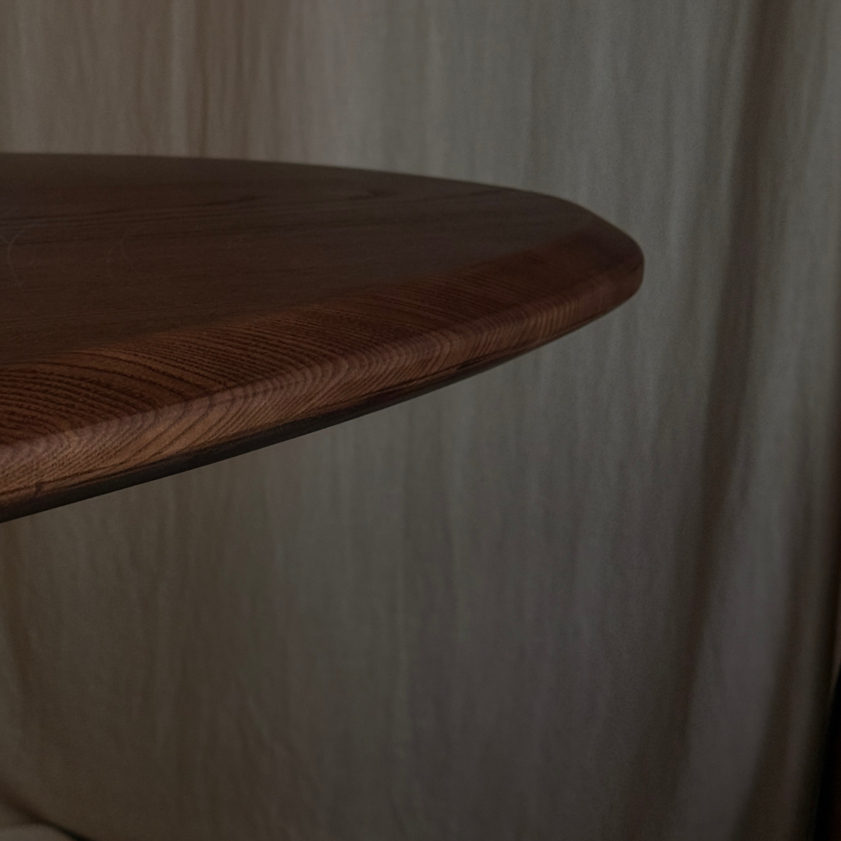 Houten organische eettafel - Tori