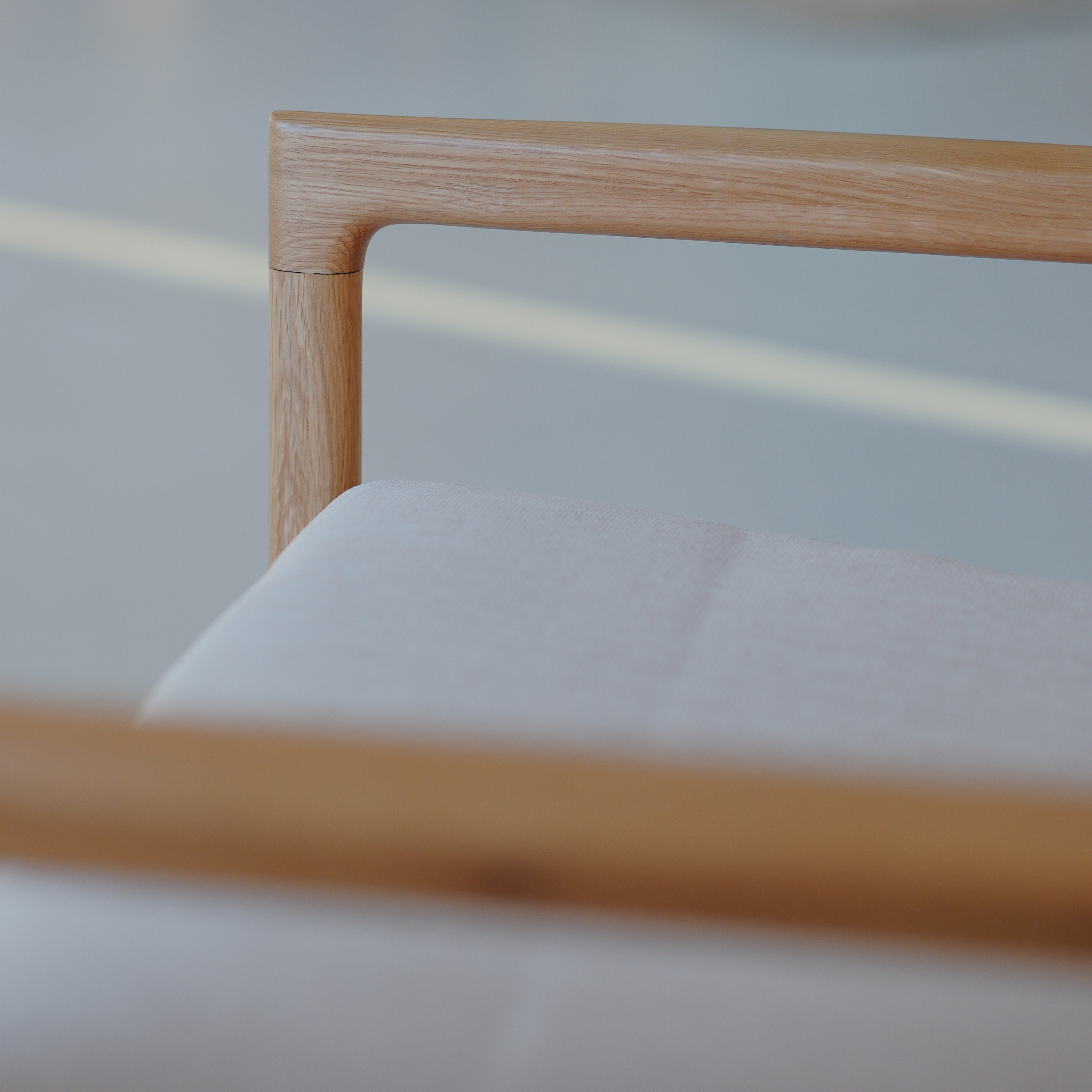 Julz loungestoel - Licht eiken beige stoffering