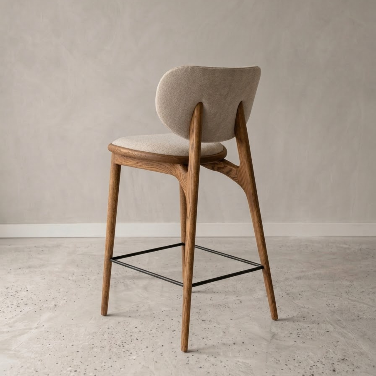 Ella bar stool walnut wood - Sand-colored fabric