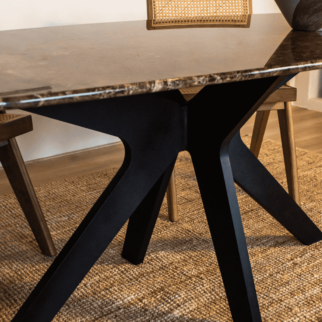 Deens ovale marmeren eettafel - Roman onderstel