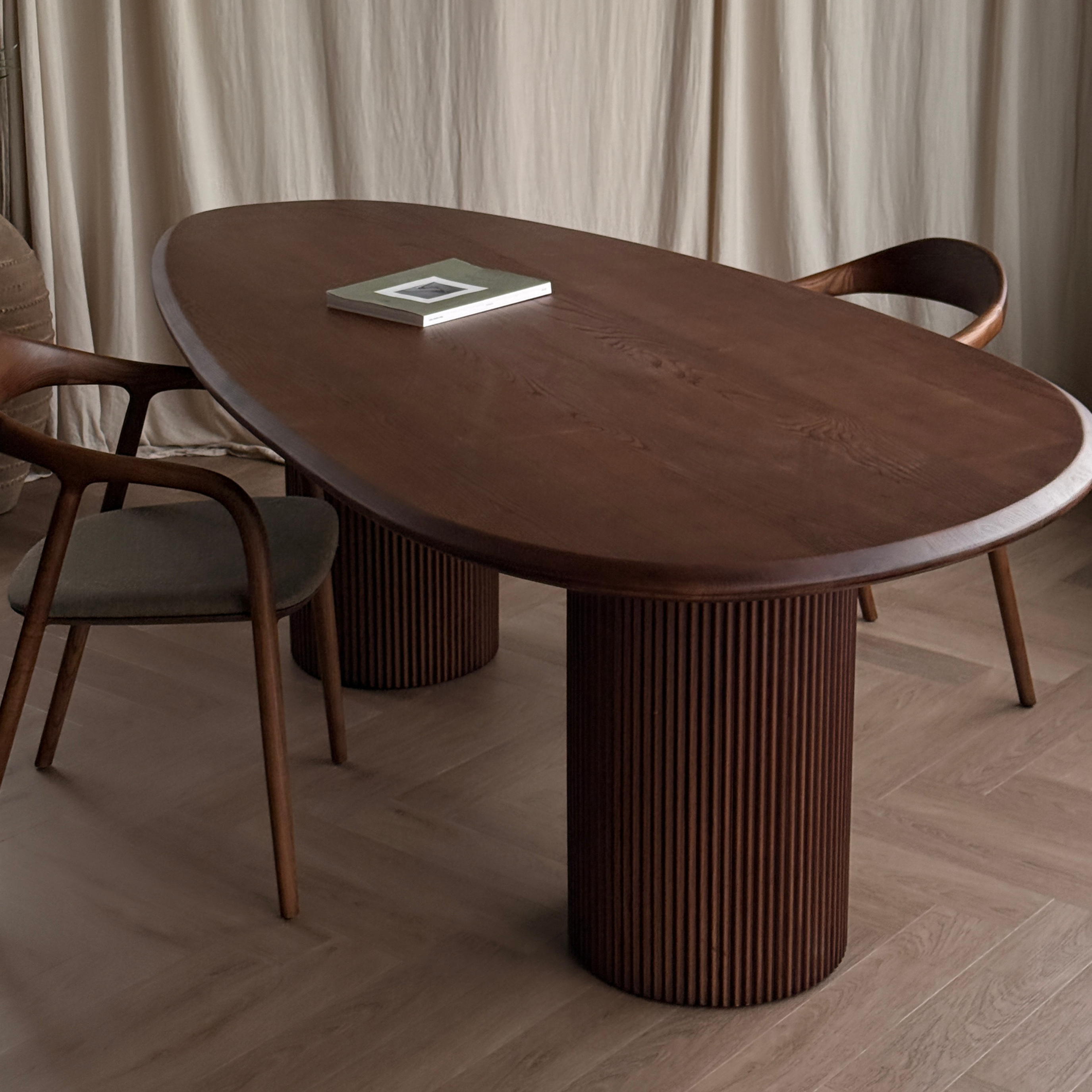 Houten organische eettafel - Kaza