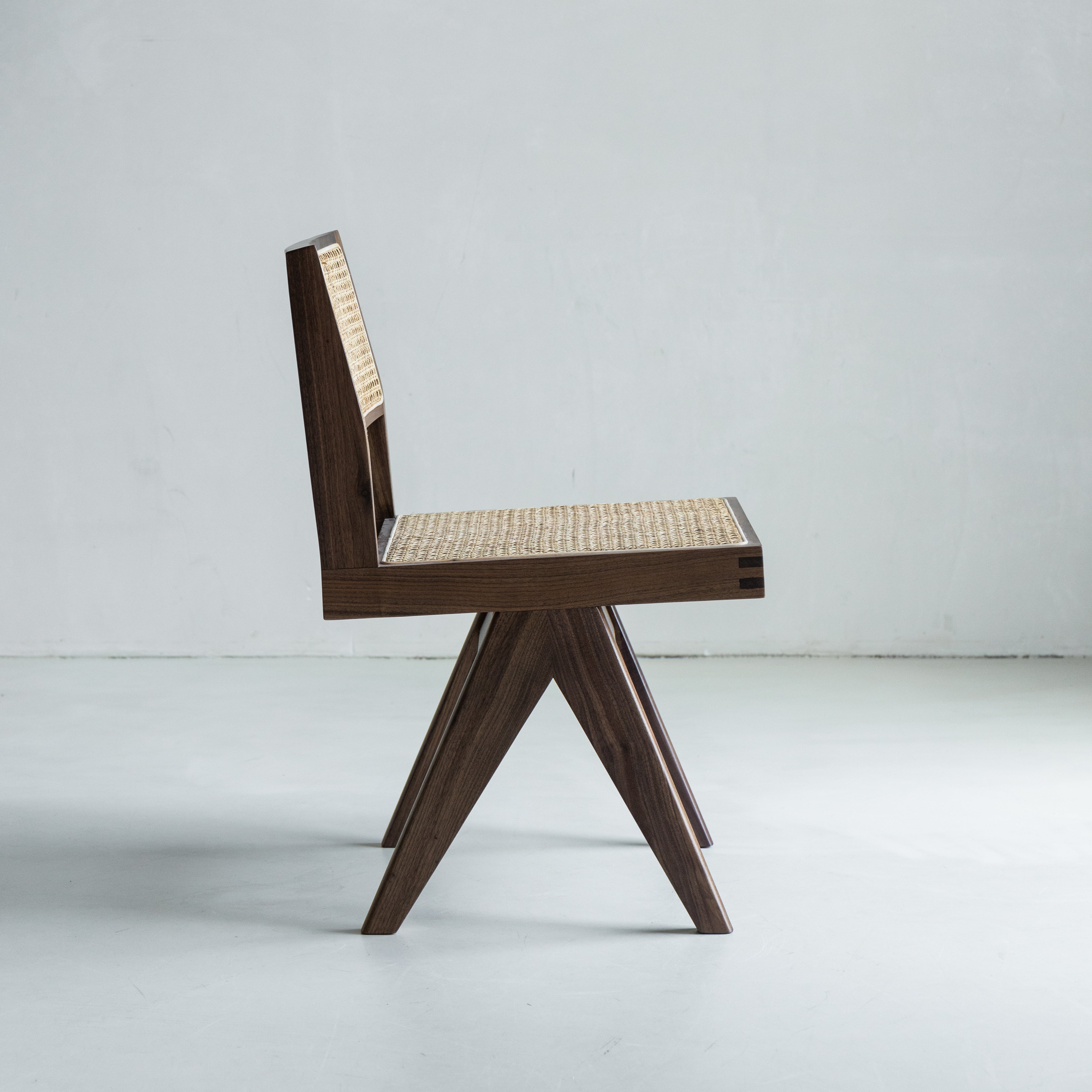 Rotan eetkamerstoel Pierre zonder armleuning - Walnoot