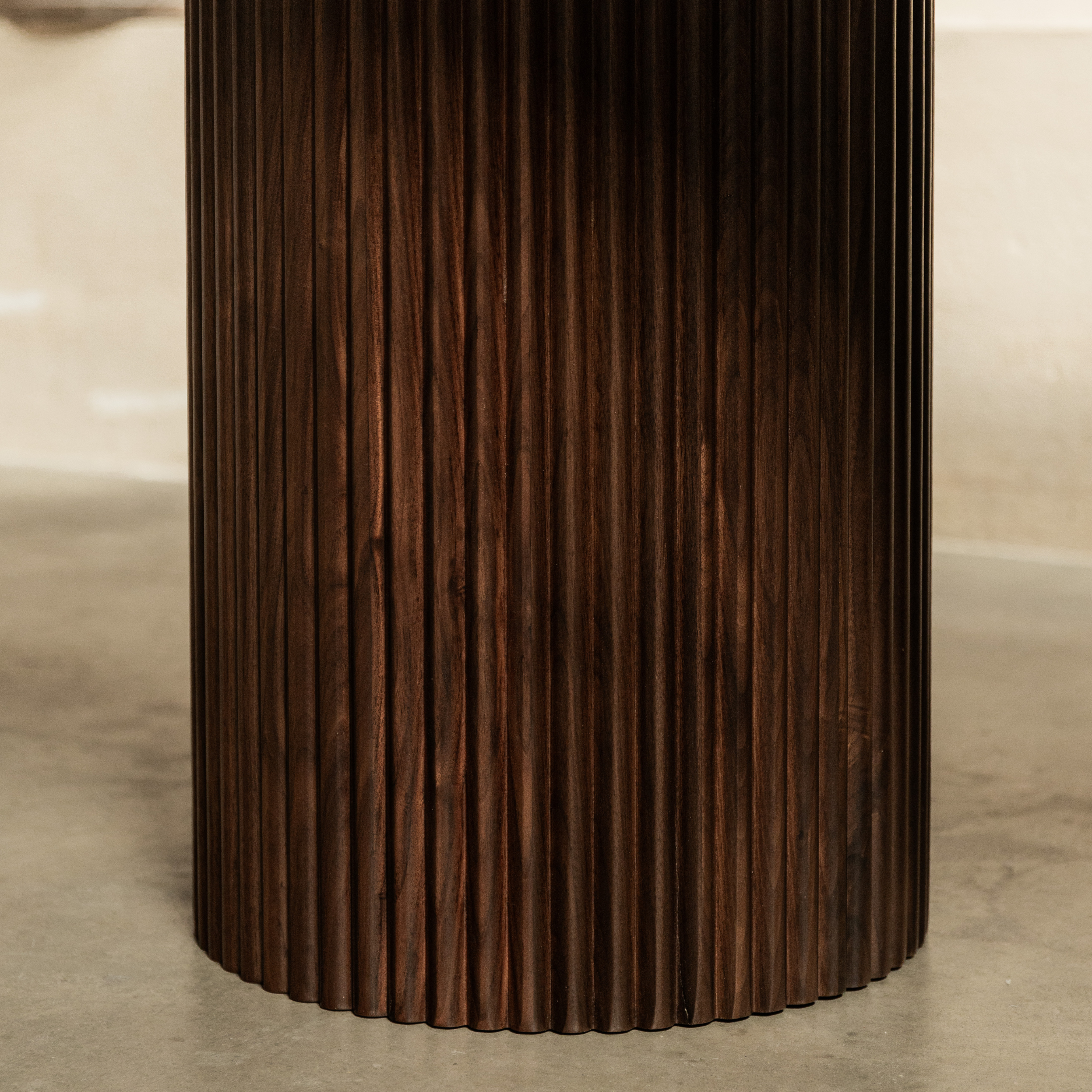 Houten half ovale eettafel - Moka