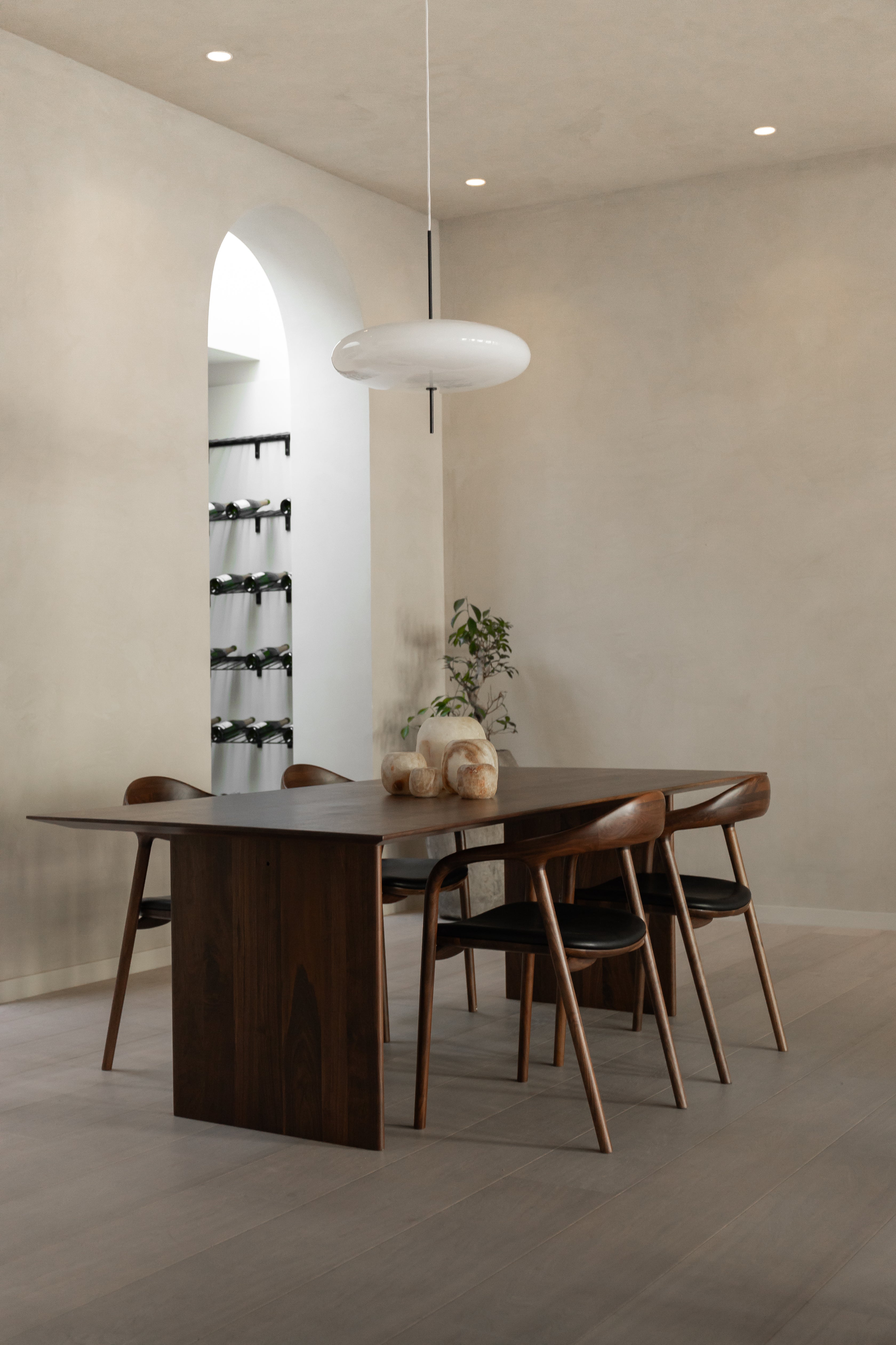 Houten rechthoekige eettafel - Mazu - Notenhout