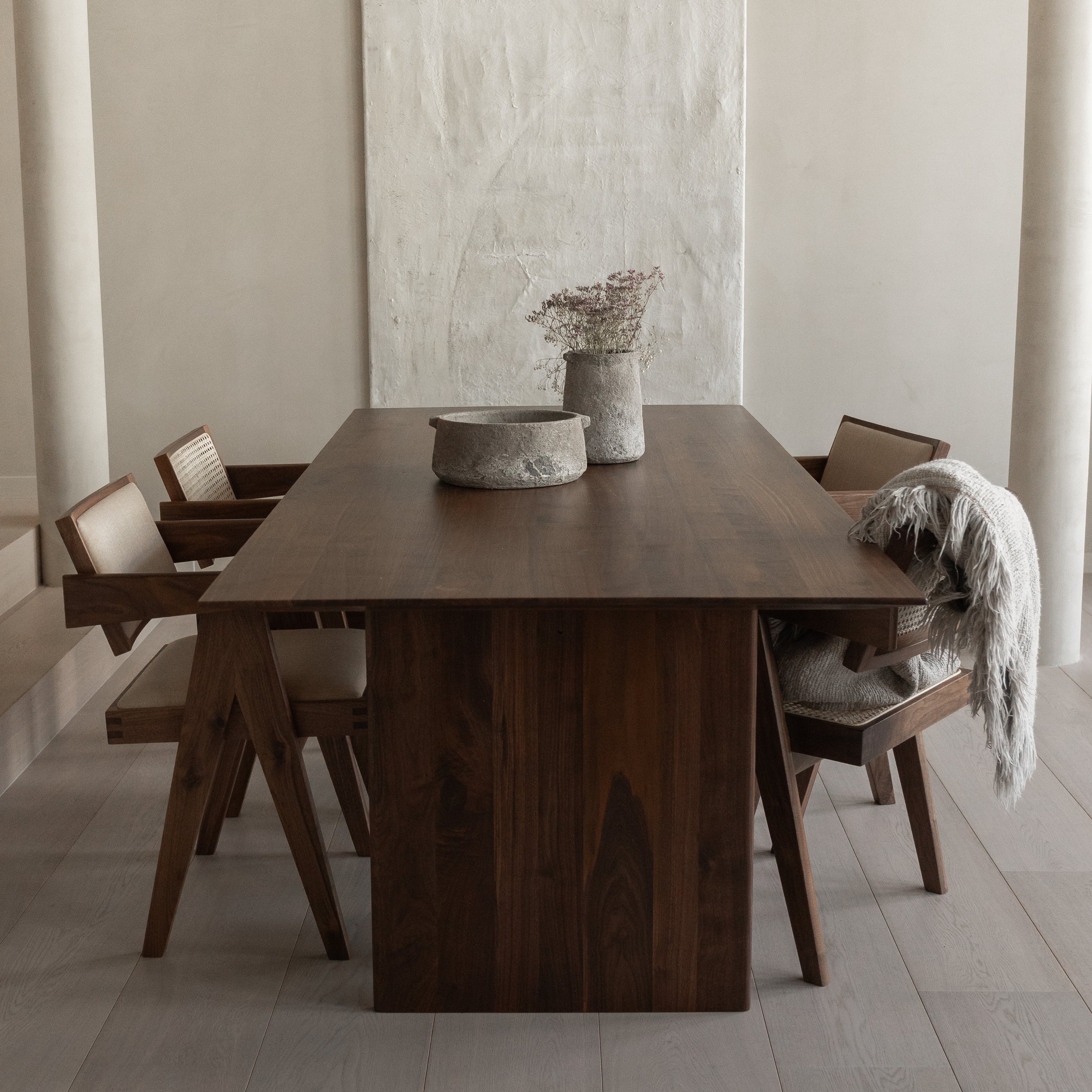 Houten rechthoekige eettafel - Mazu - Notenhout