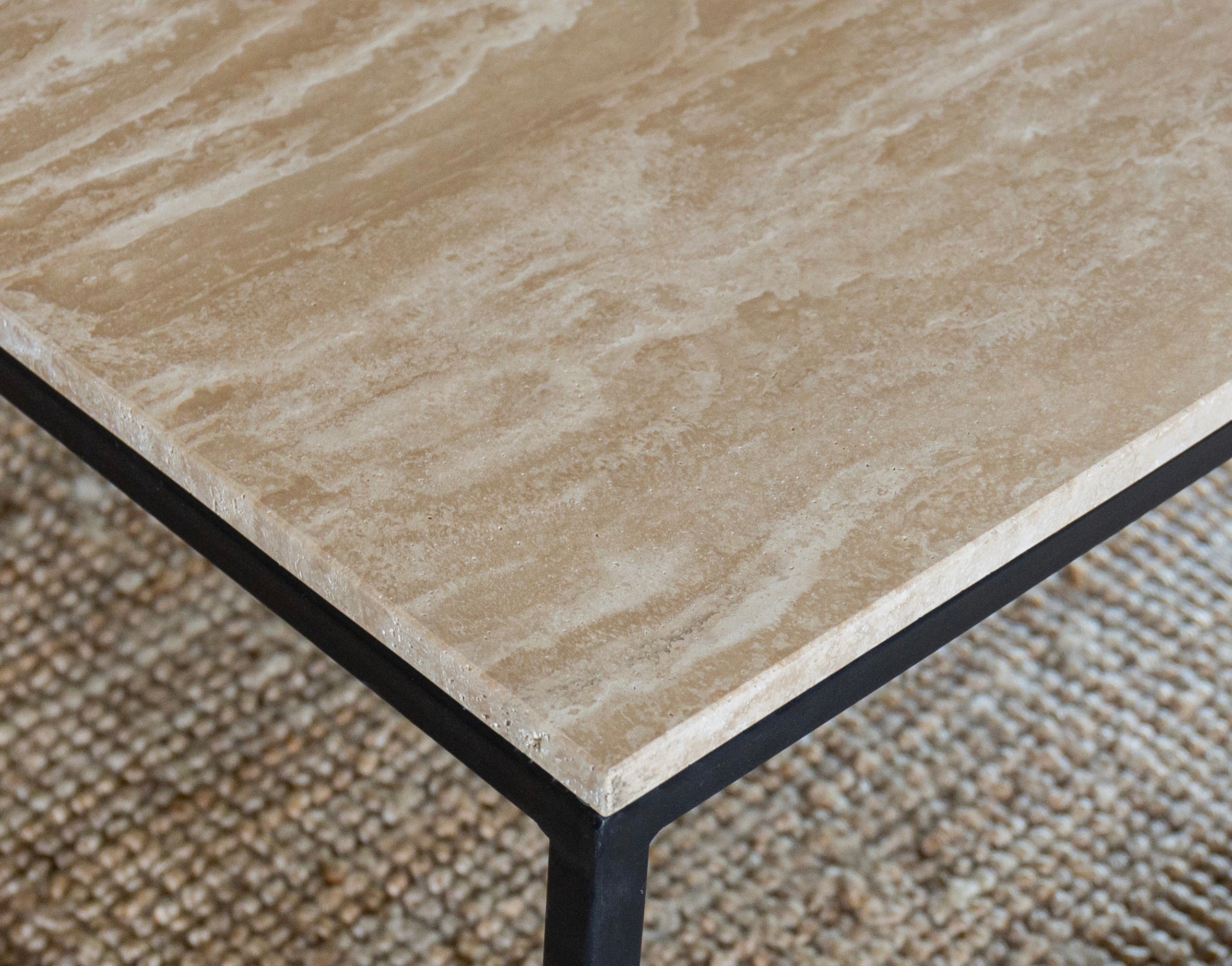 Deens ovale marmeren eettafel - Roman onderstel