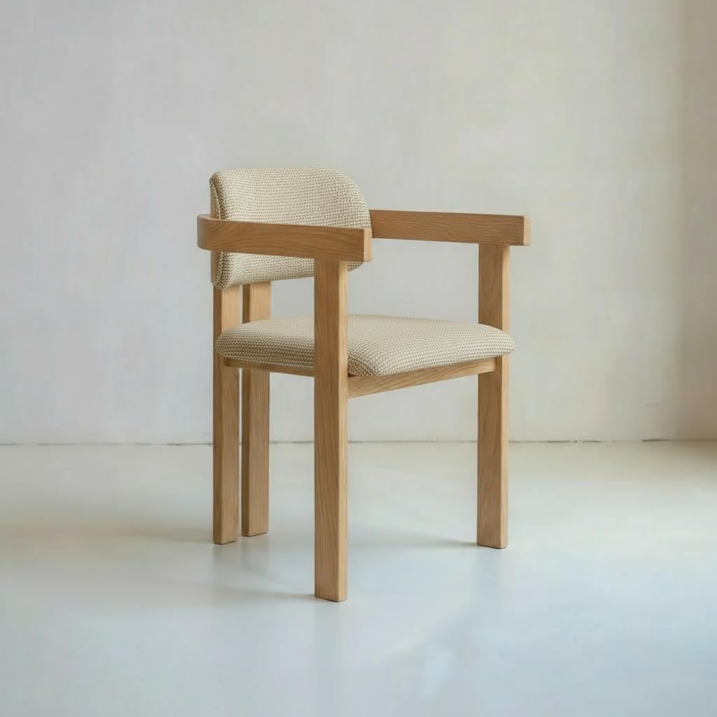 Houten eetkamerstoel Velv - licht eiken - zandkleurige stof