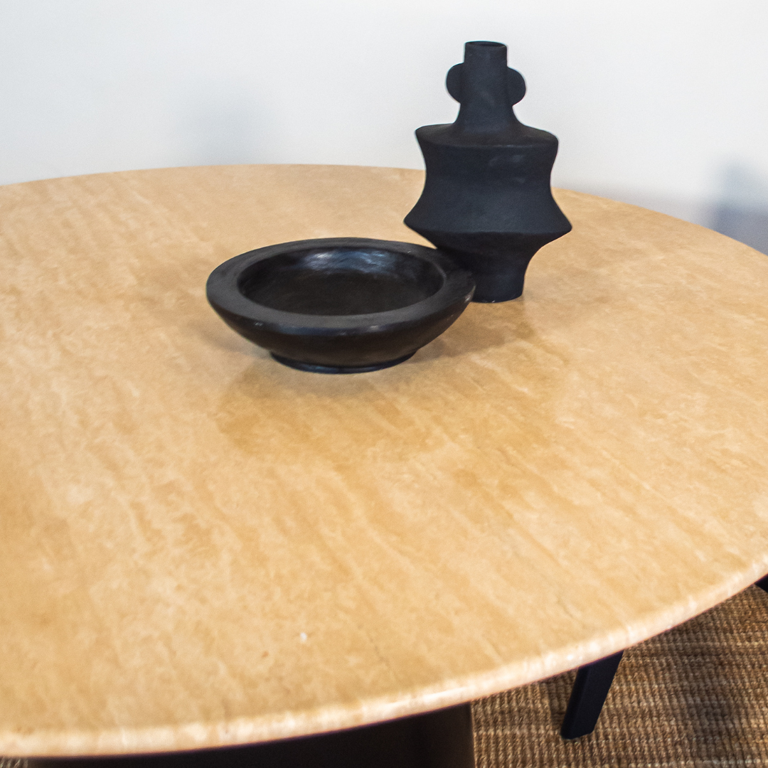 Ovale marmeren eettafel - V-onderstel