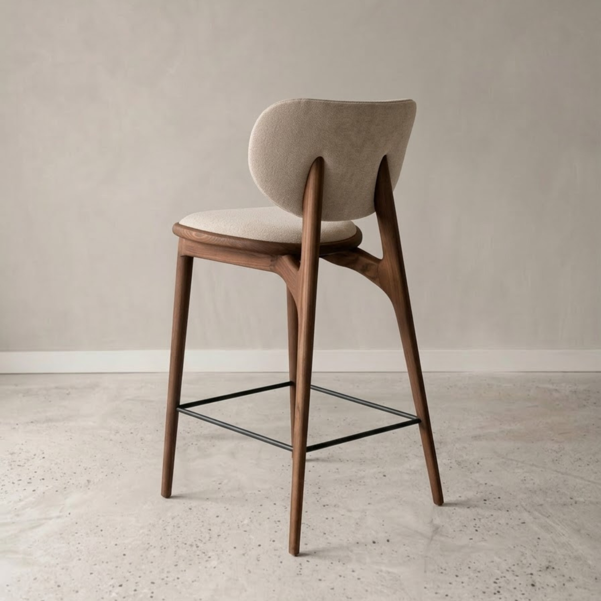 Ella bar stool walnut wood - Sand-colored fabric