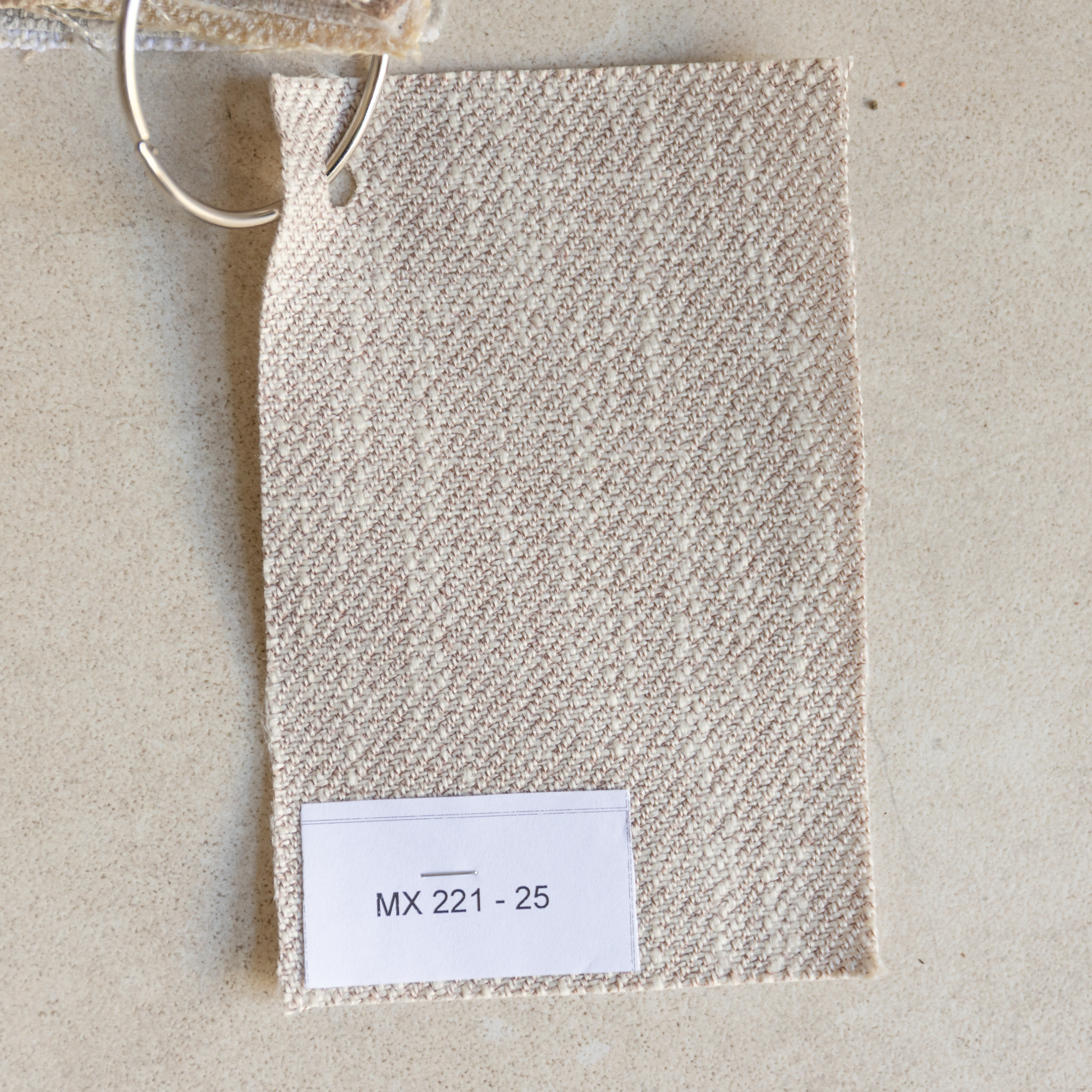 Kana barkruk walnoot hout - Beige stof