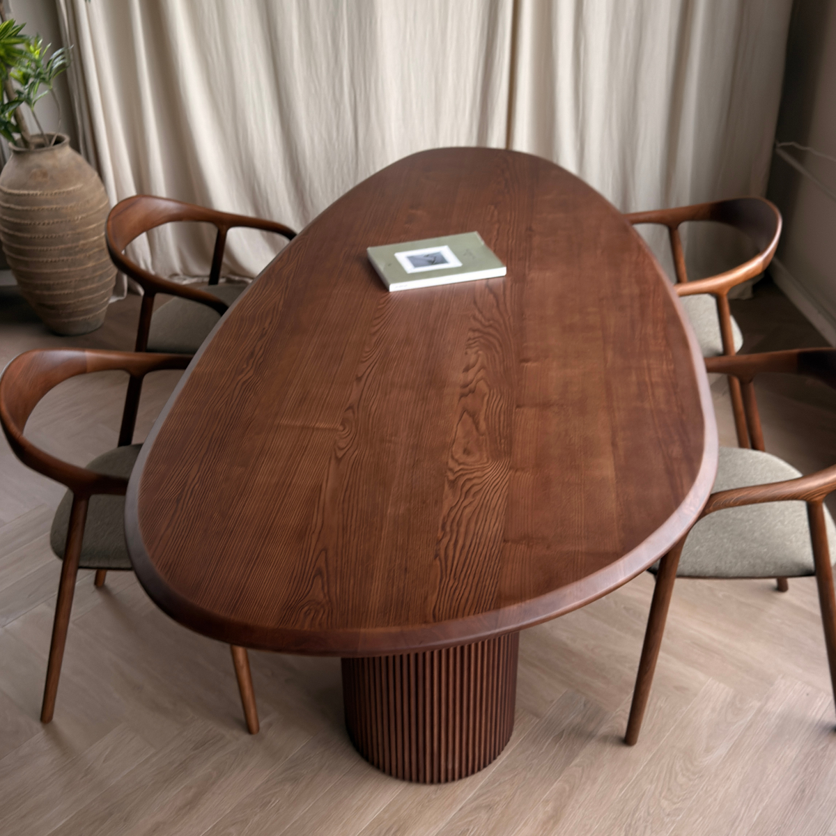 Houten organische eettafel - Kaza