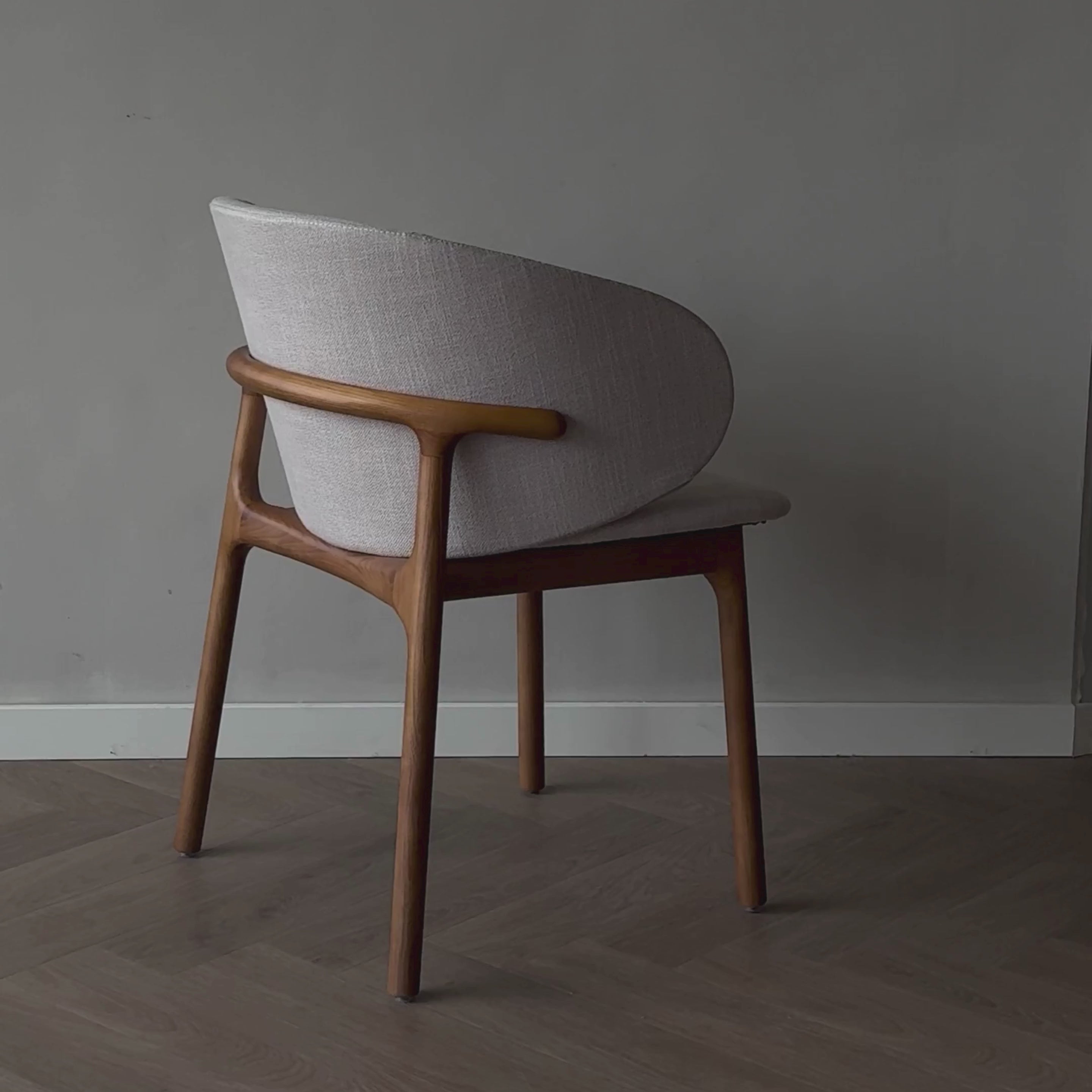 Ella eetkamerstoel gestoffeerd - Kuipstoel houten frame