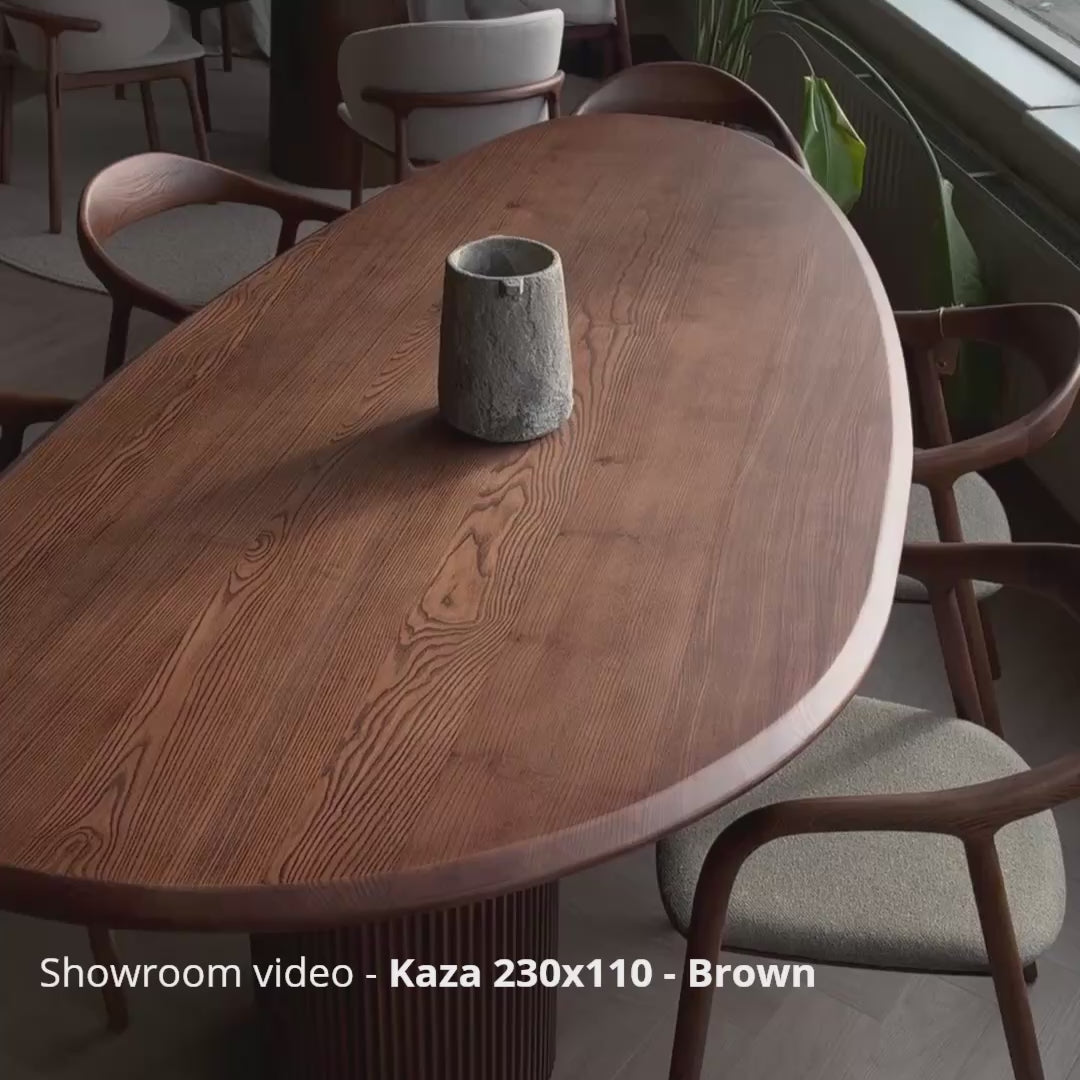 Kaza eettafel in de Studiomoda showroom
