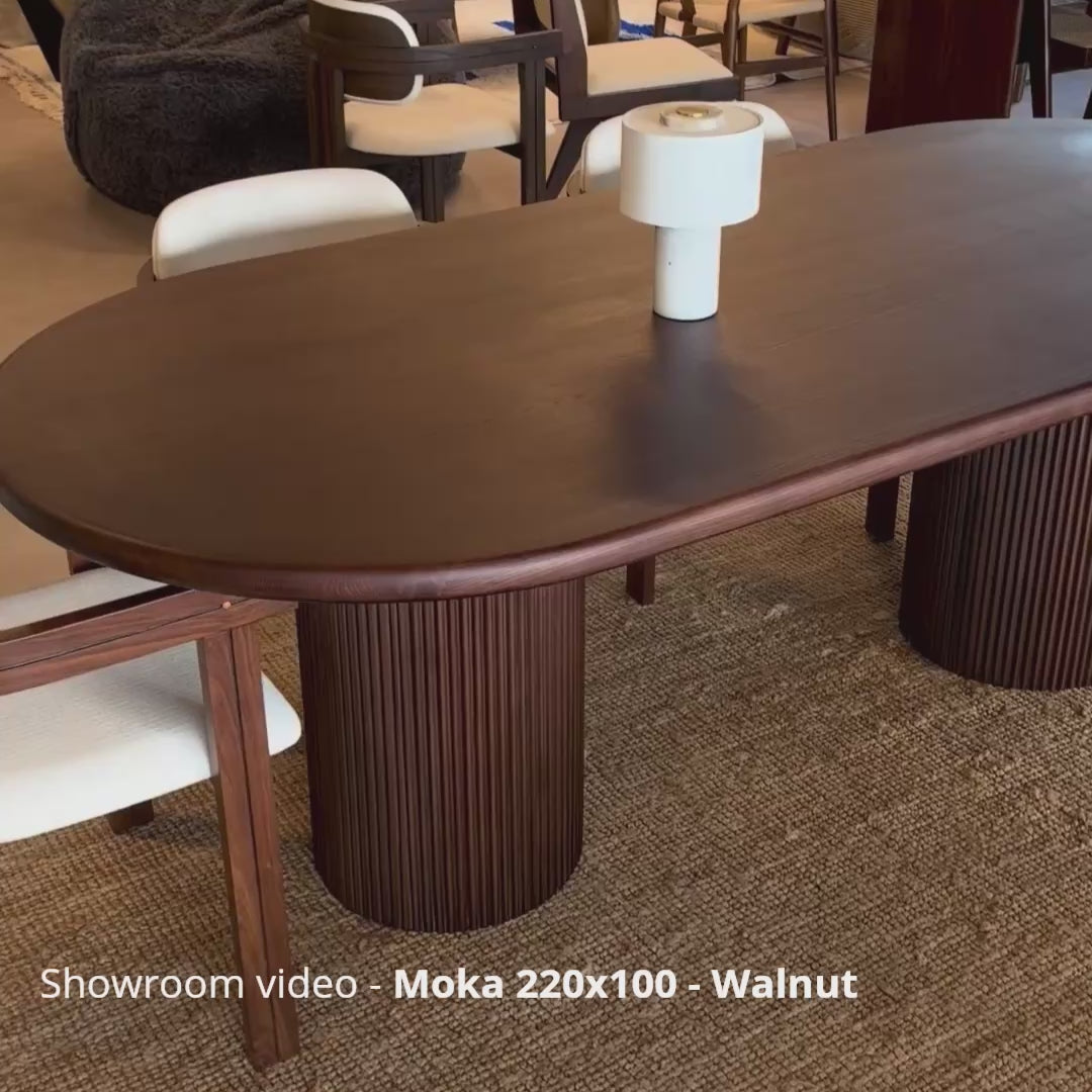Moka eettafel in de Studiomoda showroom